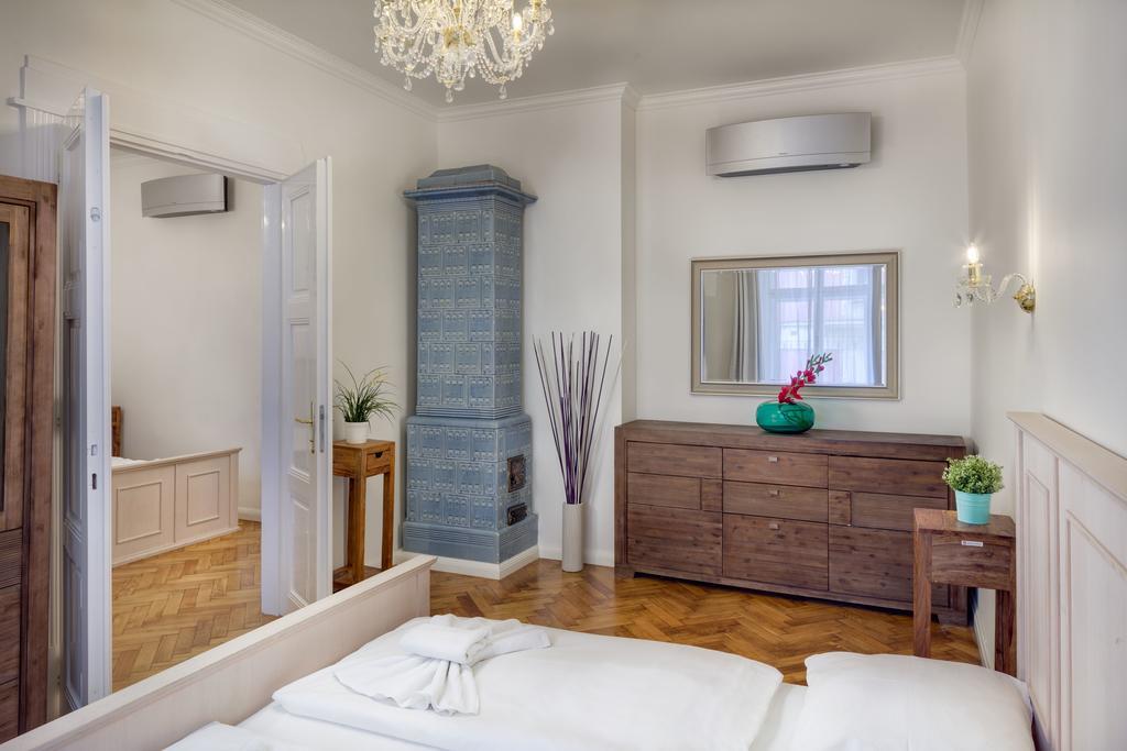 Dusni - Old Town Apartment Praha Bagian luar foto